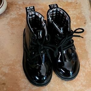 Toddler girl black lace up boots